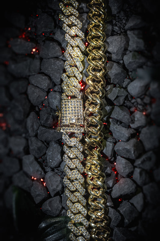 Squared Iced Out Kette Vergoldet Modeschmuck - Neun - Siebzig